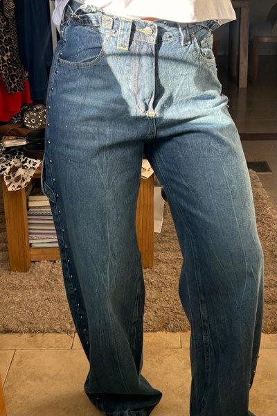 Baggy azul con tachas