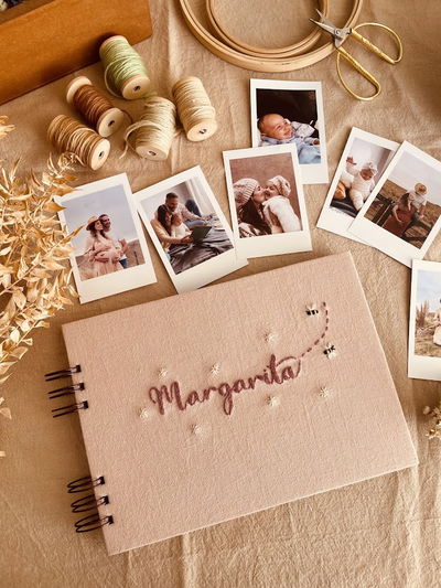 ALBUM c/UN nombre + extras