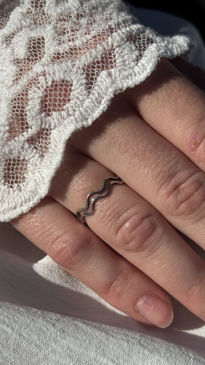 ANILLO ACERO QIRURGICO CURVA DOBLE.