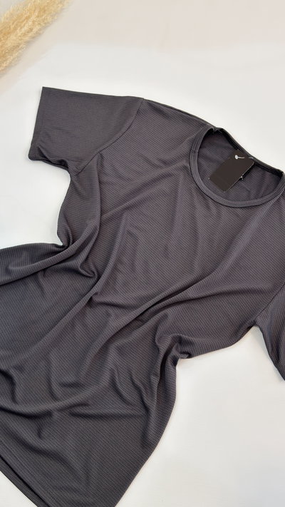 REMERA DEPORTIVA GRIS