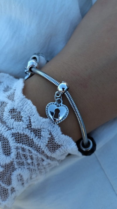 DIJE PANDORA CORAZON CON LLAVE 