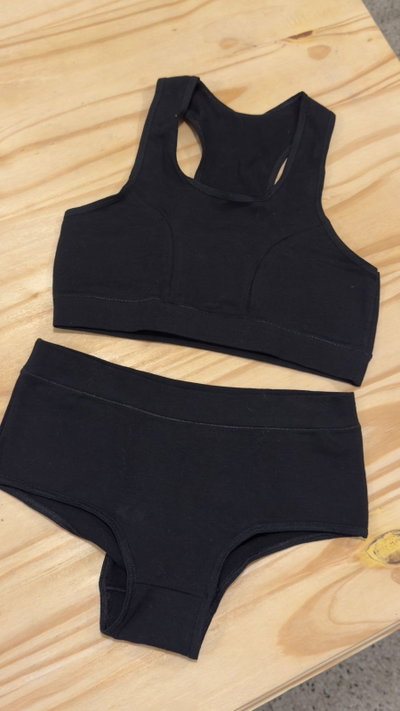CONJUNTO NIÑA