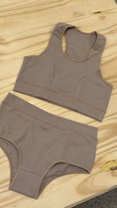CONJUNTO NIÑA