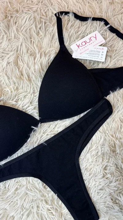 CONJUNTO TRIANGULITO SOFT ALGODON C/LESS KAURY