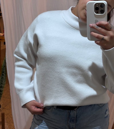 SUETER BLANCO DE HILO CUELLO REDONDO 
