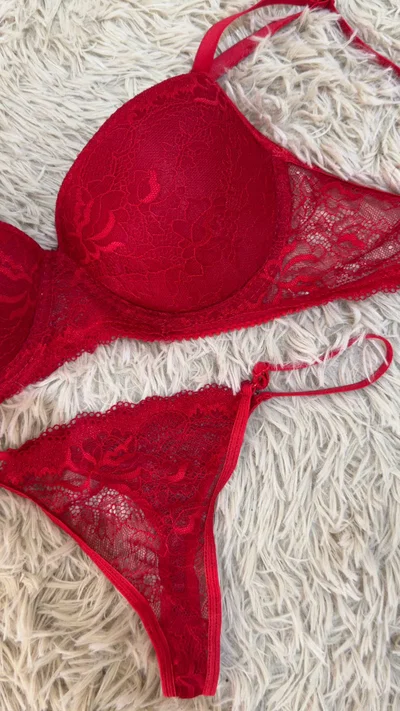CONJUNTO ENCAJE LARA