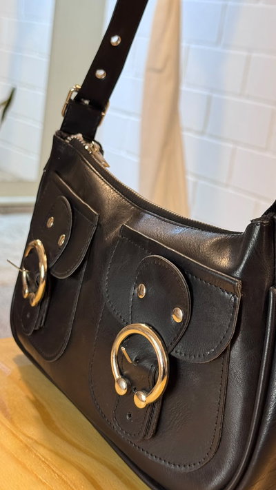 CARTERA NEGRA CON EVILLA