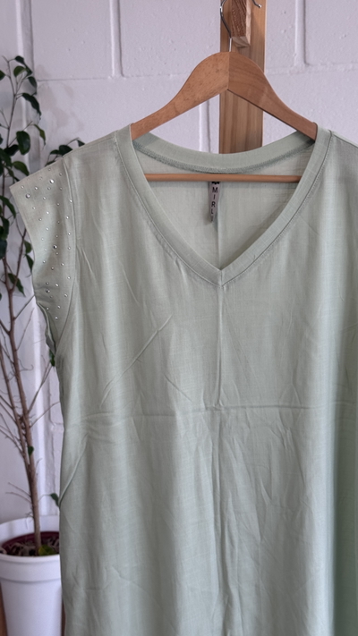 MUSCULOSA DE LINO CON STRAS 