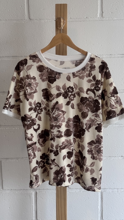 REMERAS CON ESTAMPA DE FLORES MORLEY 