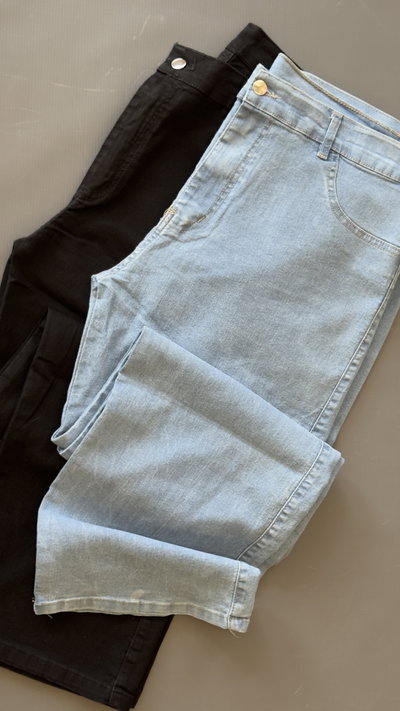 JEANS RECTO ELASTIZADO NEGRO