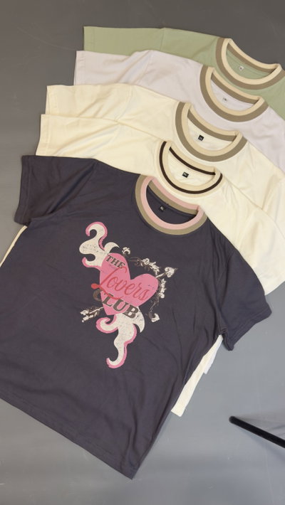 REMERA CON CUELLO 