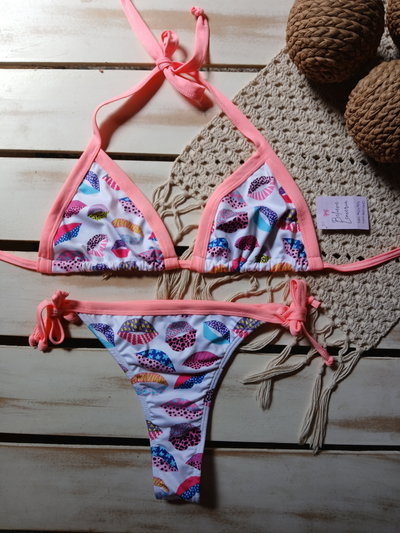 Bikini Besos