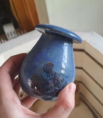 Salero de cerámica clásico con tapa  Rosca