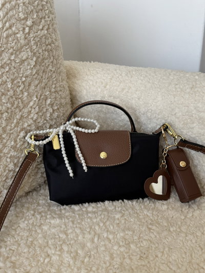 Pure Mini Bag - con Charm - negro