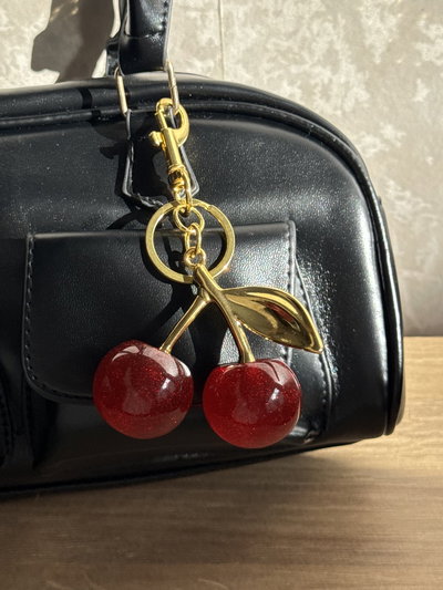 Charm Cherry grande - Rojo 