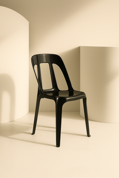 Silla plastica negra