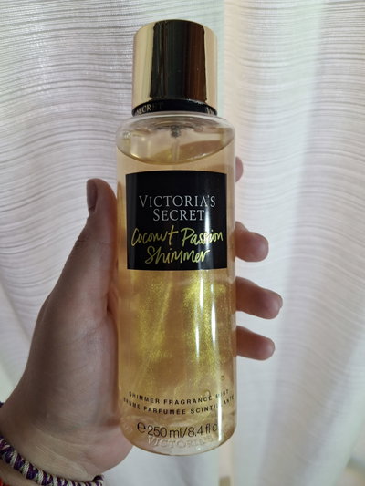 Victoria's Secret Coconut Passion Shimmer
