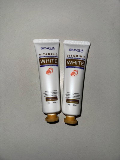 Crema de mano con vitamina c Bioaqua