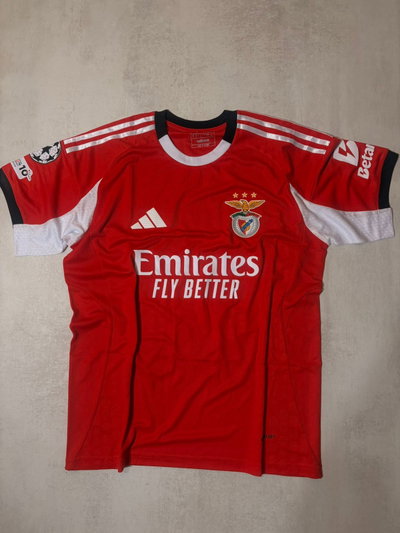 Benfica titular