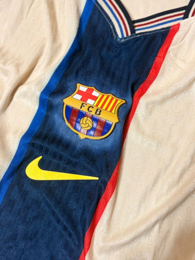 Barcelona beige retro