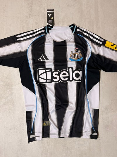 Newcastle titular 25/26