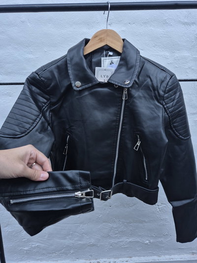 Campera clásica black
