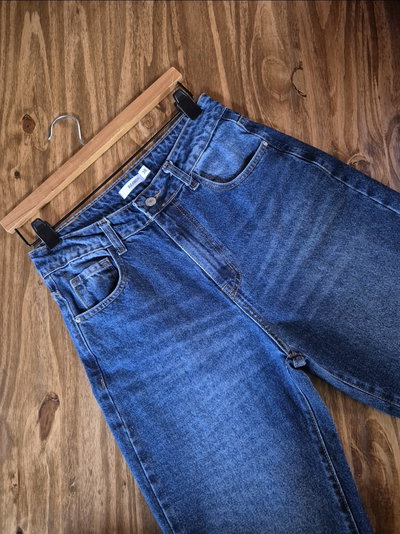 Jean mom