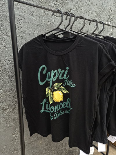 Remeras manga japonesa NEGRAS
