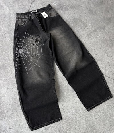 Baggy spider