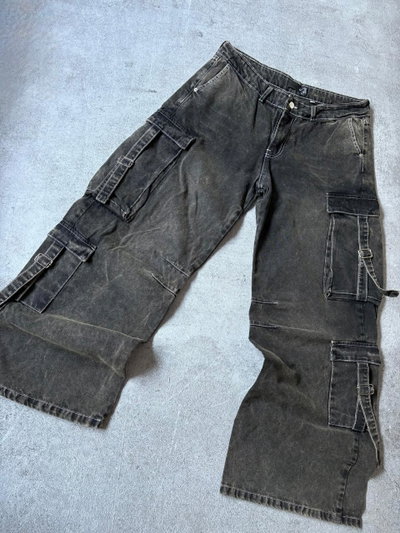 Wide leg full cargo 