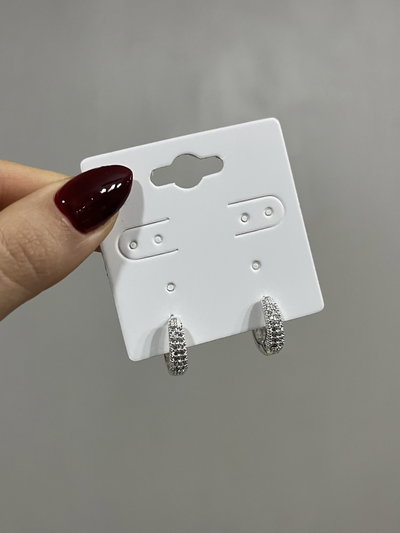 Aros ovalados con strass en acero blanco