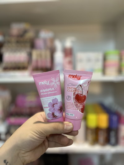 Limpiador facial Sakura y Cherry de Mely (surtidos)
