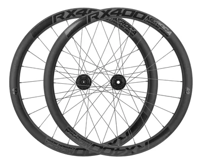 Juego ruedas carbono Meroca 700c 42mm disco 6T HG eje pasante