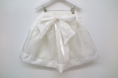 Pollera brillosa fiesta