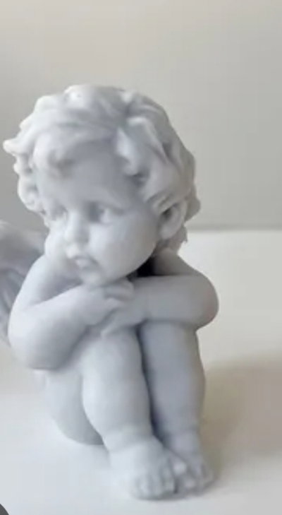 Molde de silicona Angel con manos en sus piernas 