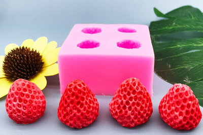 Molde de silicona Frutillas grandes x 4 