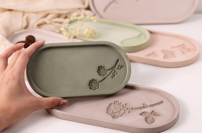 Molde de silicona Bandeja ovalada chica 19 cm rosas