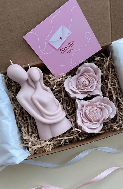 Molde de silicona fina Pareja abrazada chica 11 cm