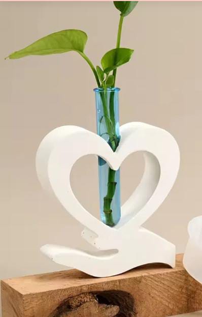 Molde de silicona Florero hidroponia mano con corazon