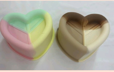 Molde corazon reborde  12cm diam 