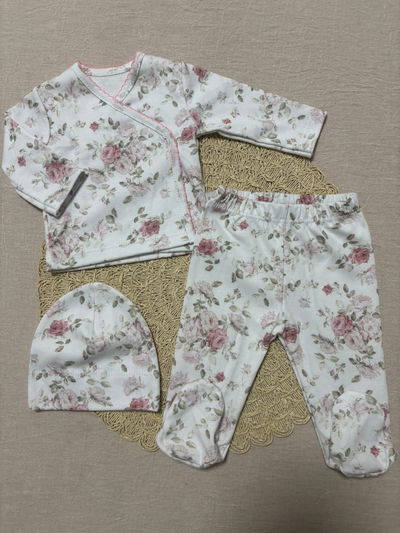 Ajuar 3 Piezas Batita Flores