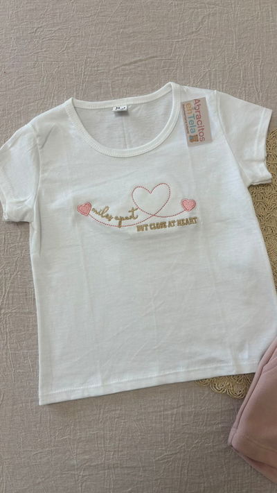 Remera Corazon Bordado