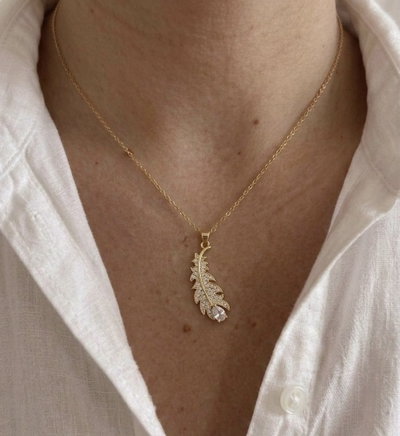Collar pluma 