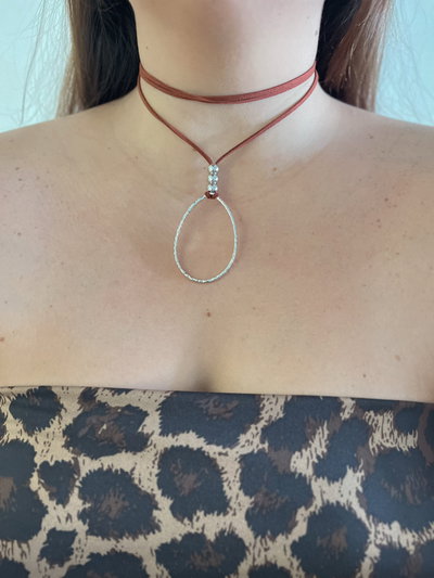 Choker Mili