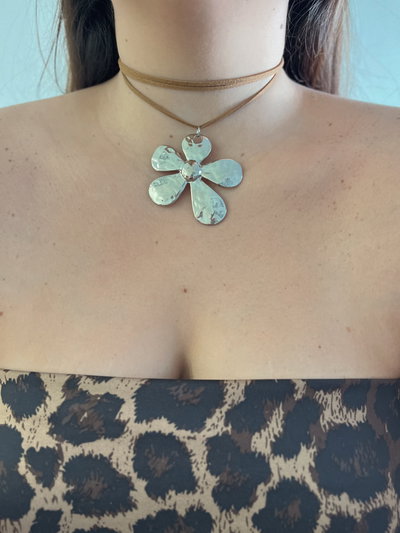 Choker flor 