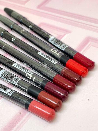 Delineador de labios Tei x3 $1200 c/u