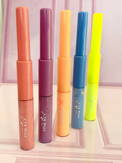 Delineador líquido color Pink Key x3 $1500