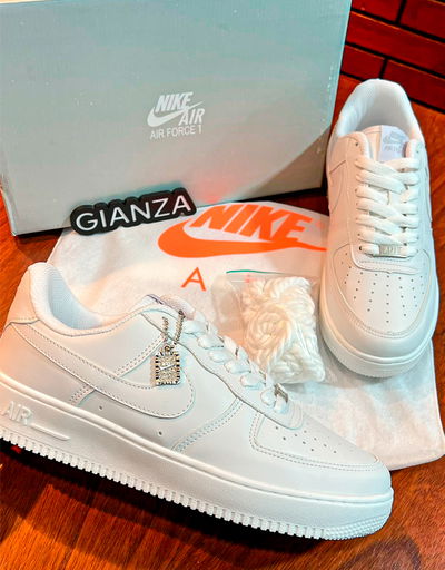 NIKE AIR FORCE 1 BLANCAS | IMPORTADAS
