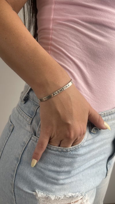 BRAZALETE CON UN GRABADO PLATA 925