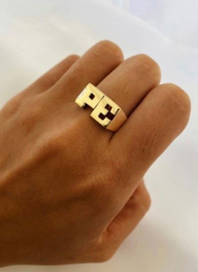 ANILLO DOS INICIALES PLATA Y ORO